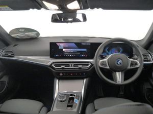 BMW i4 Edrive35 M Sport - Image 4