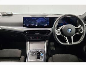 BMW i4 Edrive35 M Sport - Image 4