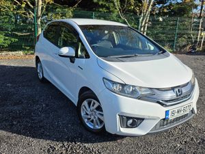 Honda Fit 2015 Hybrid Automatic - Image 2