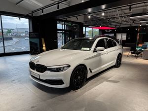 2019 BMW 520d SE Automatic in classic White - Image 4