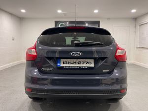 Ford Focus 1.6 TDCI ZETEC 113BHP 5DR***LOW MILES** - Image 3