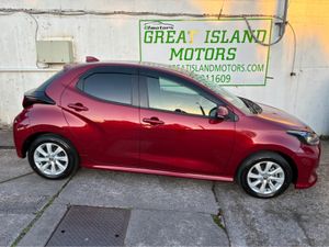 Toyota Yaris 6AA-MXPH10 - Image 2