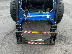 2024 Solis 90 with Loader - Image 4