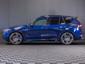 2025 BMW X5 X-Drive 50e M-Sport - Image 3