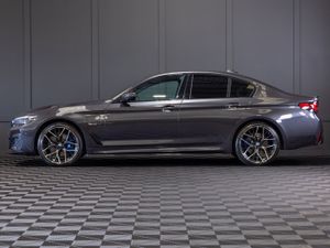 222 BMW 5-Series 530e M-Sport - Image 3