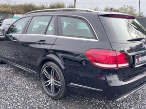 🔵 Mercedes  E-Class E300 BLUETEC HYBRID AUTO - Image 3