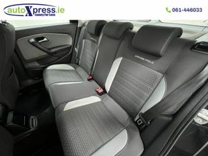 Volkswagen Polo CROS 1.2 TSI Automatic, Reversing - Image 4
