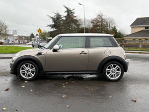 ABSOLUTELY IMMACULATE 2013 (131) MINI COOPER - Image 4