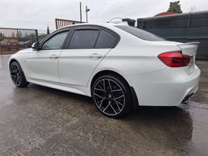 2017 BMW 318d.   M-Sport Automatic - Image 4
