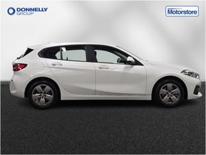 BMW 1 Series Diesel Hatchback SE - Image 4