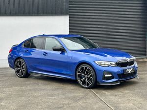 2020 BMW 330E MSPORT MPERFORMANCE - Image 4