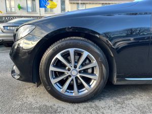 Mercedes-Benz E-Class 2.0 220 D AVANTGARDE - Image 4