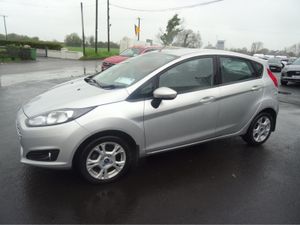 Ford Fiesta ZETEC 1.5 DIESEL  5DR - Image 2