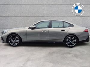 BMW 5 Series 530e M Sport Saloon - Image 3