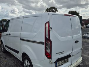 2015 ford costom 2.2 needs work - Image 3