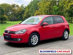 Volkswagen Golf AUTO , 1.2TSI // LOW MILEAGE - Image 3