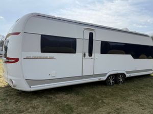 Rare Hobby Premium 700 6Berth Caravan - Image 3
