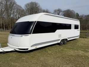 Rare Hobby Premium 700 6Berth Caravan - Image 2