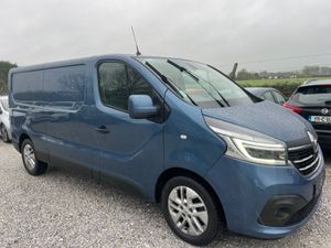 Renault Trafic Sport - Image 4