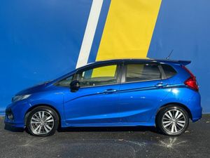 Honda Fit SENSING 1.5 HYBRID // DIAMOND CUT ALLOYS - Image 3