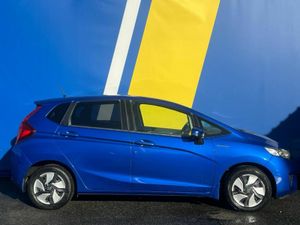 Honda Fit F-PACKAGE 1.5 HYBRID // 2 YEAR NCT // MU - Image 2
