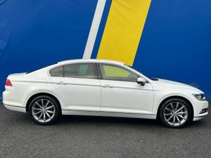 Volkswagen Passat HIGHLINE 2.0 TDI ** HIGH SPEC ** - Image 2