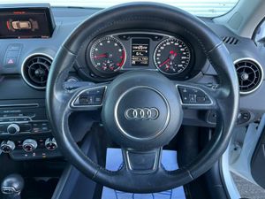 Audi A1 1.0 TFSI AUTO // 15" ALLOYS // PARKING SEN - Image 4