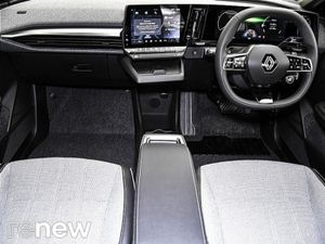 Renault Megane E-Tech Ev60 220hp Techno - Image 2