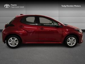 Toyota Yaris 1.0 LUNA - Image 3
