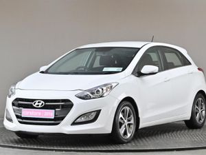 Hyundai i30 1.6 Crdi Deluxe 6spd  reverse Cam dia - Image 3