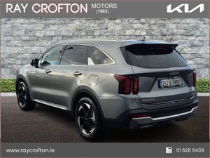 Kia Sorento 1.6 Litre Petrol Plug-in Hybrid - Image 4