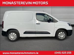 Toyota Proace CITY 1.5 GX SWB 650KG 3 PR D 3DR - Image 4