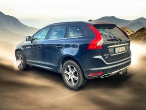 2015 Volvo XC60 D4 (181hp) SE Geartronic Automatic - Image 2