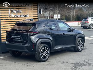 Toyota Yaris Cross LUNA SPORT // REAR CAMERA // SM - Image 2