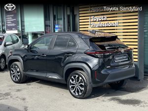 Toyota Yaris Cross LUNA SPORT // REAR CAMERA // SM - Image 3