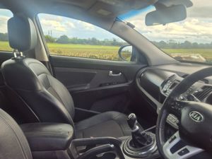 2011 Kia Sportage 1.7 crdi Just passed nct - Image 4
