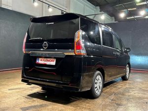 Nissan Serena 2.0 HYBRID - Image 4