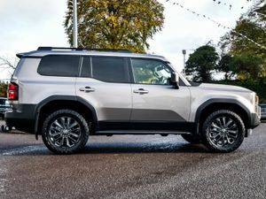 Toyota Land Cruiser (N1) Commercial ONLY 3,000km - Image 3