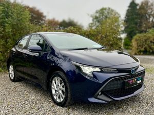 2022 Toyota Corolla 1.8 Hybrid Luna Automatic - Image 2
