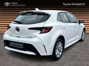 Toyota Corolla HYBRID LUNA HATCHBACK // REAR CAMER - Image 2