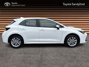 Toyota Corolla HYBRID LUNA HATCHBACK // REAR CAMER - Image 3