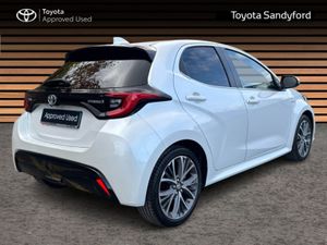 Toyota Yaris HYBRID PLATINUM TOP SPEC *IRISH CAR* - Image 2