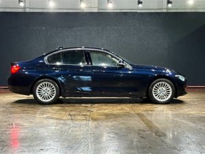 BMW 3-Series 330e 2.0L PHEV SPORT AUTOMATIC - FULL - Image 3