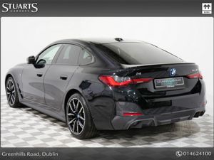 BMW i4 **i4 drive40 WITH PRO PACK** M-SPORT, SAPPH - Image 2