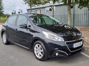 Peugeot 208 2017 petrol ⛽️ 1.2L €7900 - Image 3