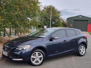 Volvo V40 2016 diesel absolute bargain €5990 - Image 3