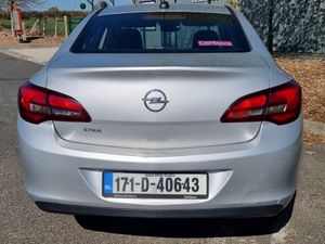 2017 OPEL ASTRA DIESEL AUTOMATIC 2 YR NCT! €5,999 - Image 4