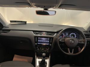 Skoda Octavia SE TECHNOLOGY TDI - Image 3