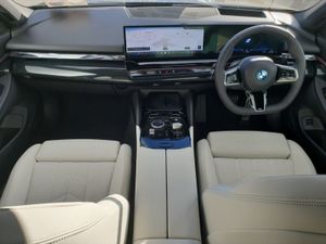 BMW 5 Series 530e M Sport - Image 4