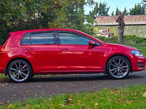 2016 Volkswagen Golf 1.2 TSI TRENDLINE - Image 3